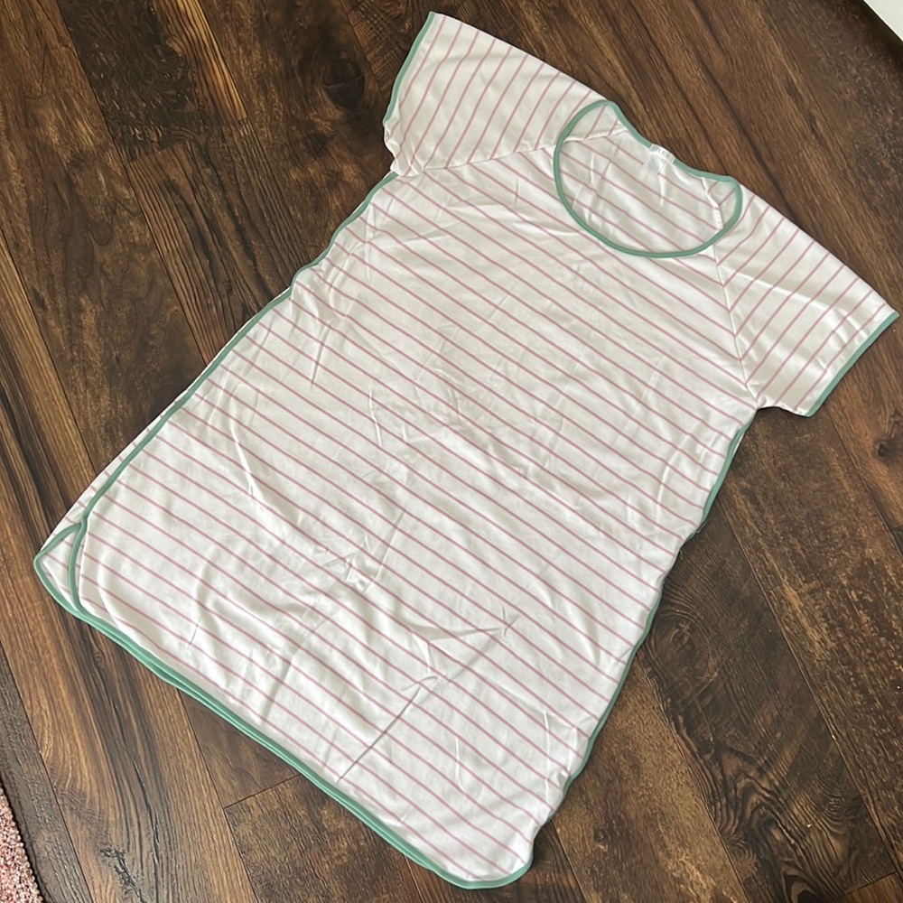 Lake- Pajamas- Nightgown EUC Size Large